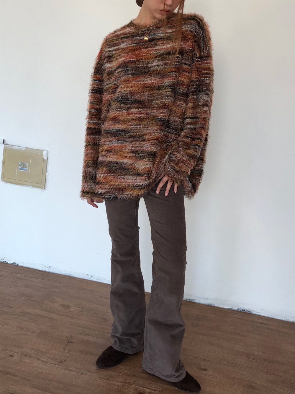 긴팔 티셔츠 모델 착용 이미지-S1L39