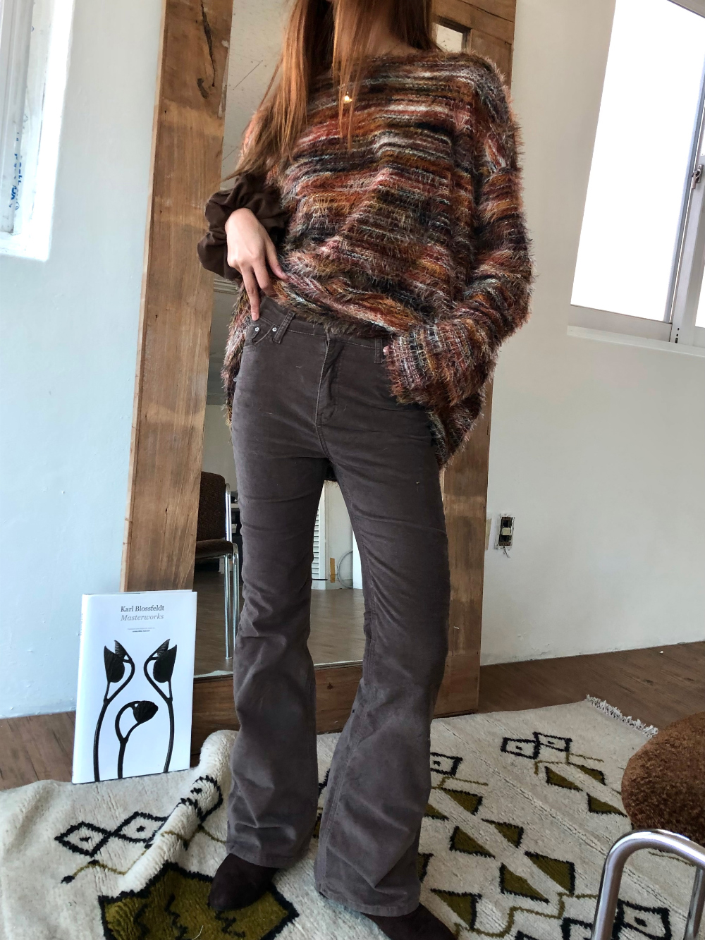 긴팔 티셔츠 모델 착용 이미지-S1L27