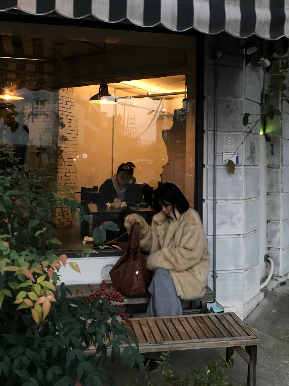 코트 모델 착용 이미지-S1L39