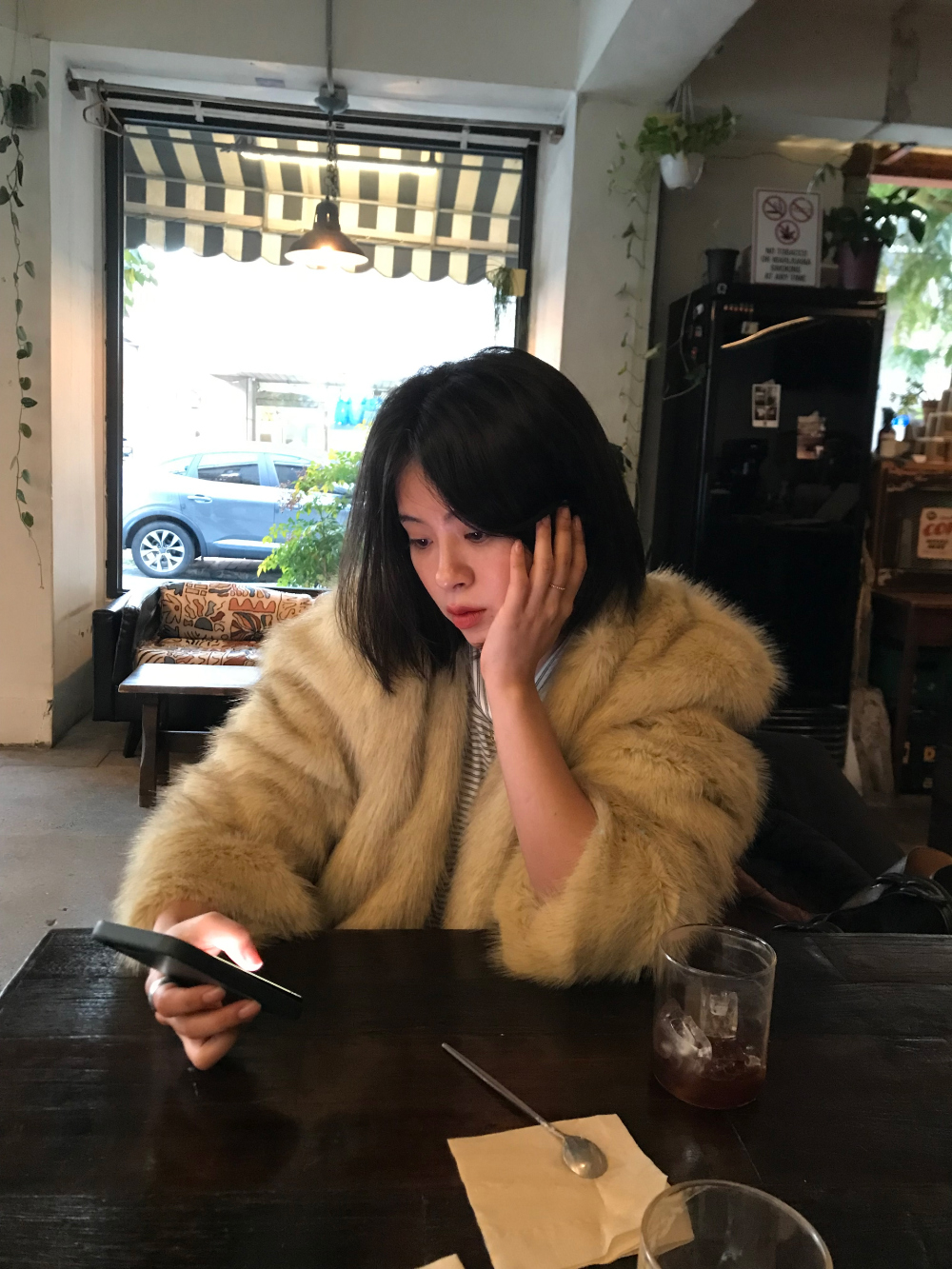 코트 모델 착용 이미지-S1L37