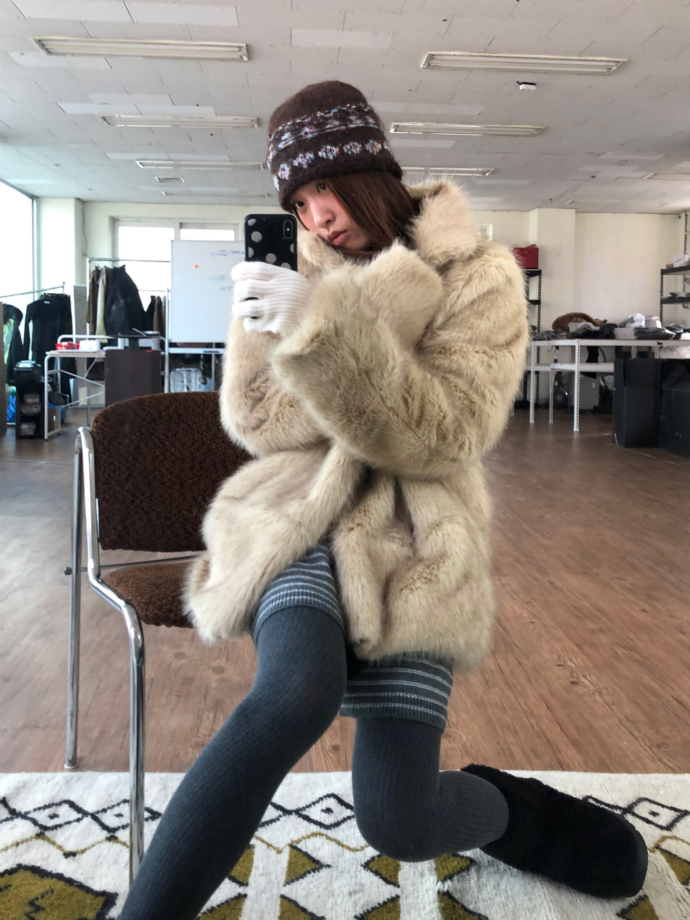 코트 모델 착용 이미지-S1L50