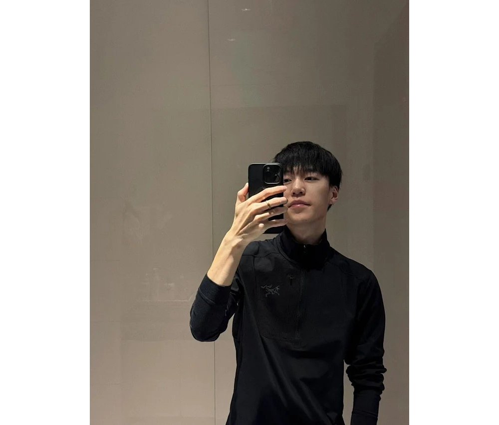 블레이저 모델 착용 이미지-S1L15