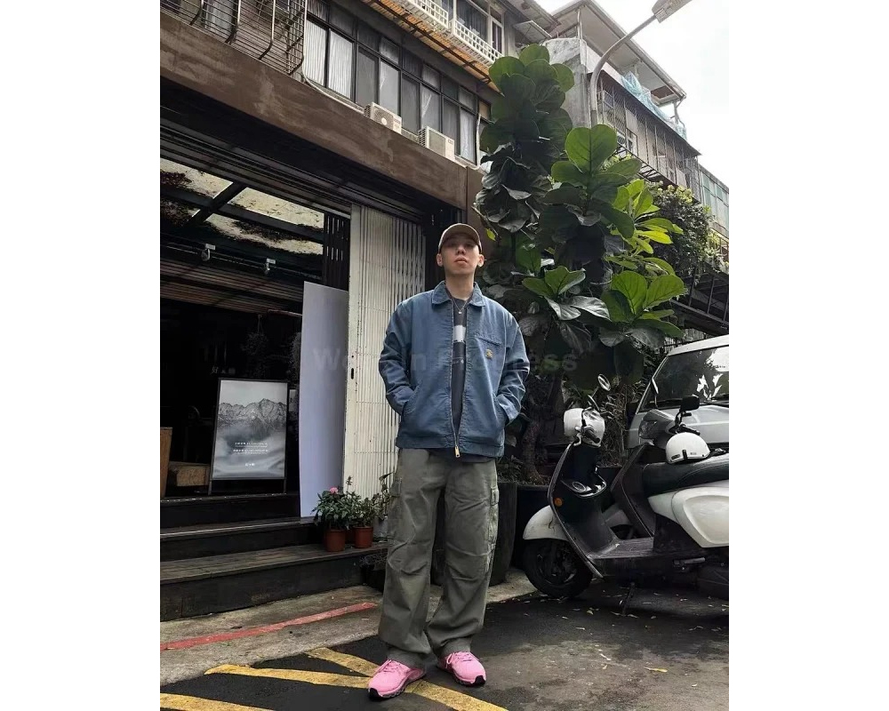 재킷 모델 착용 이미지-S1L33