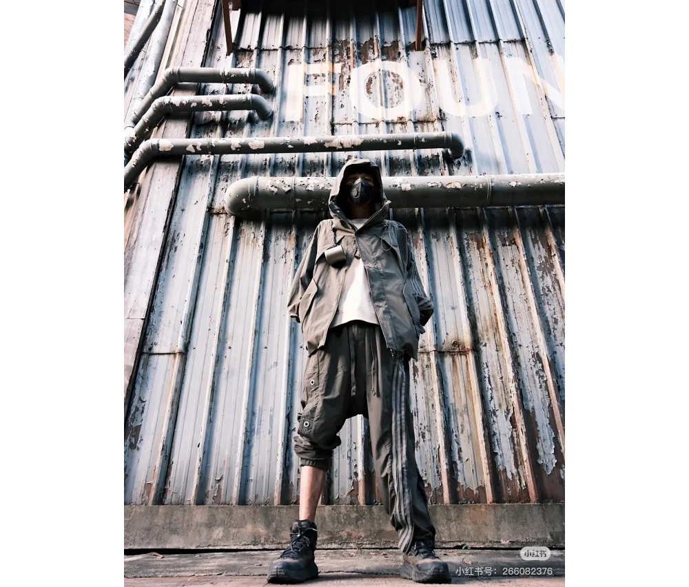 바지 모델 착용 이미지-S1L12
