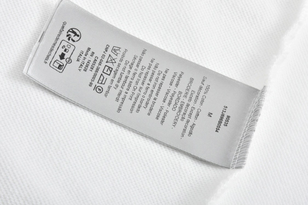 악세사리 화이트 색상 이미지-S1L21