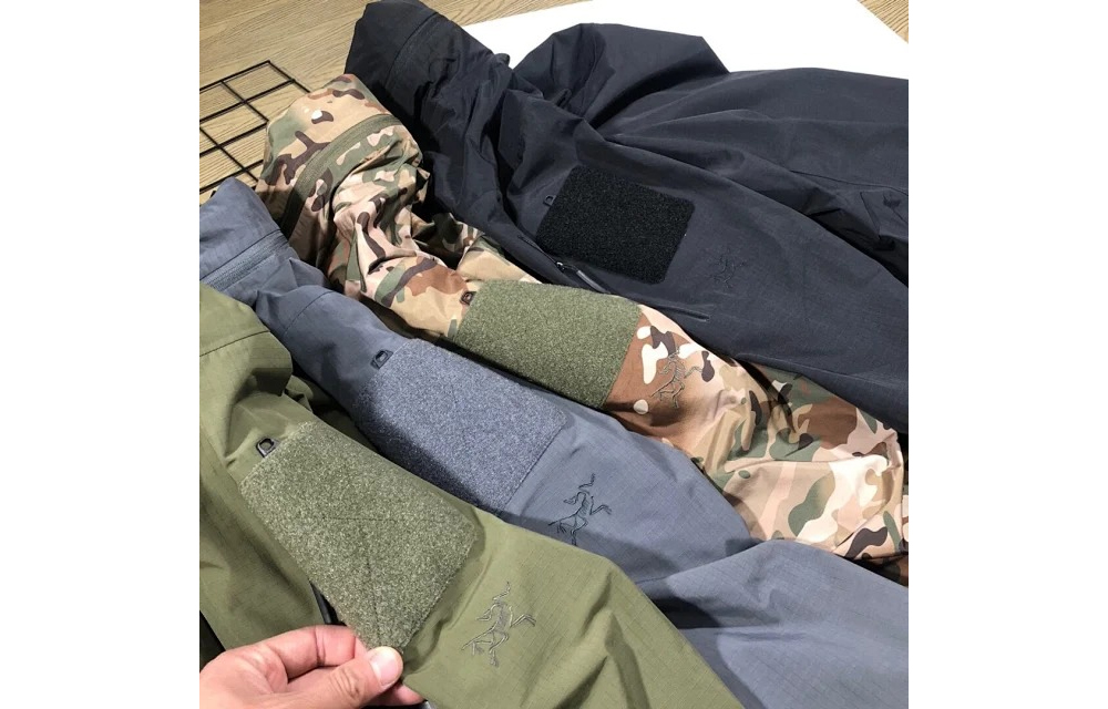 재킷 상품 이미지-S2L4