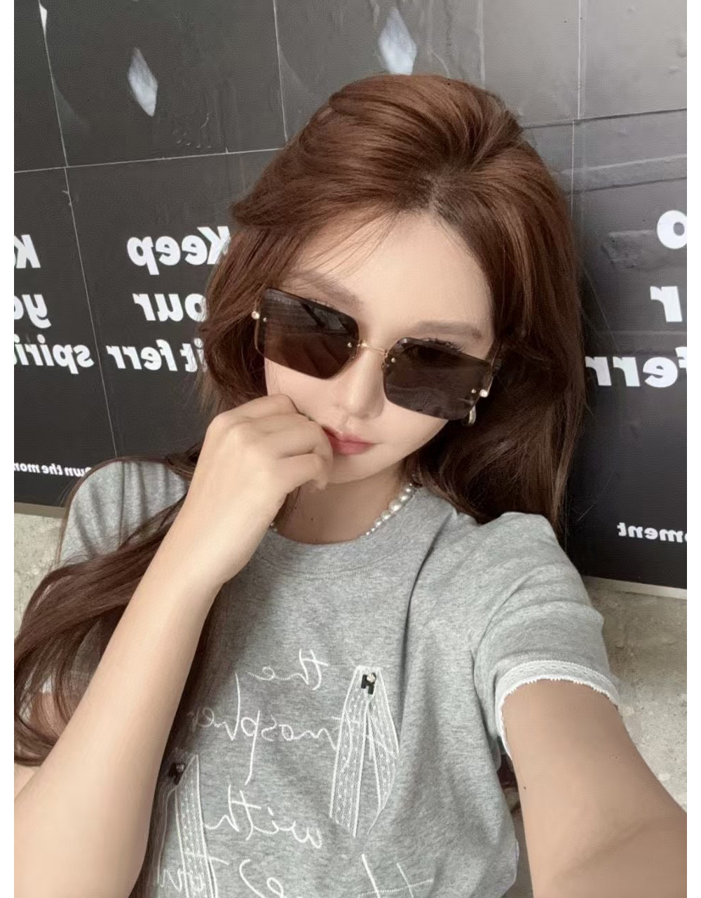 안경 모델 착용 이미지-S256L8