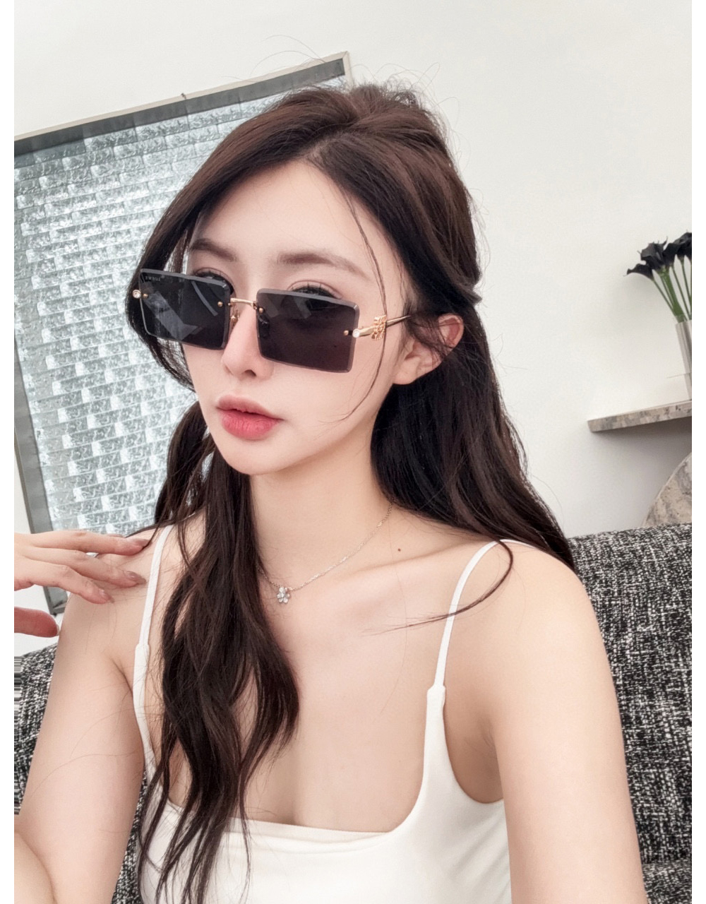 안경 모델 착용 이미지-S255L3