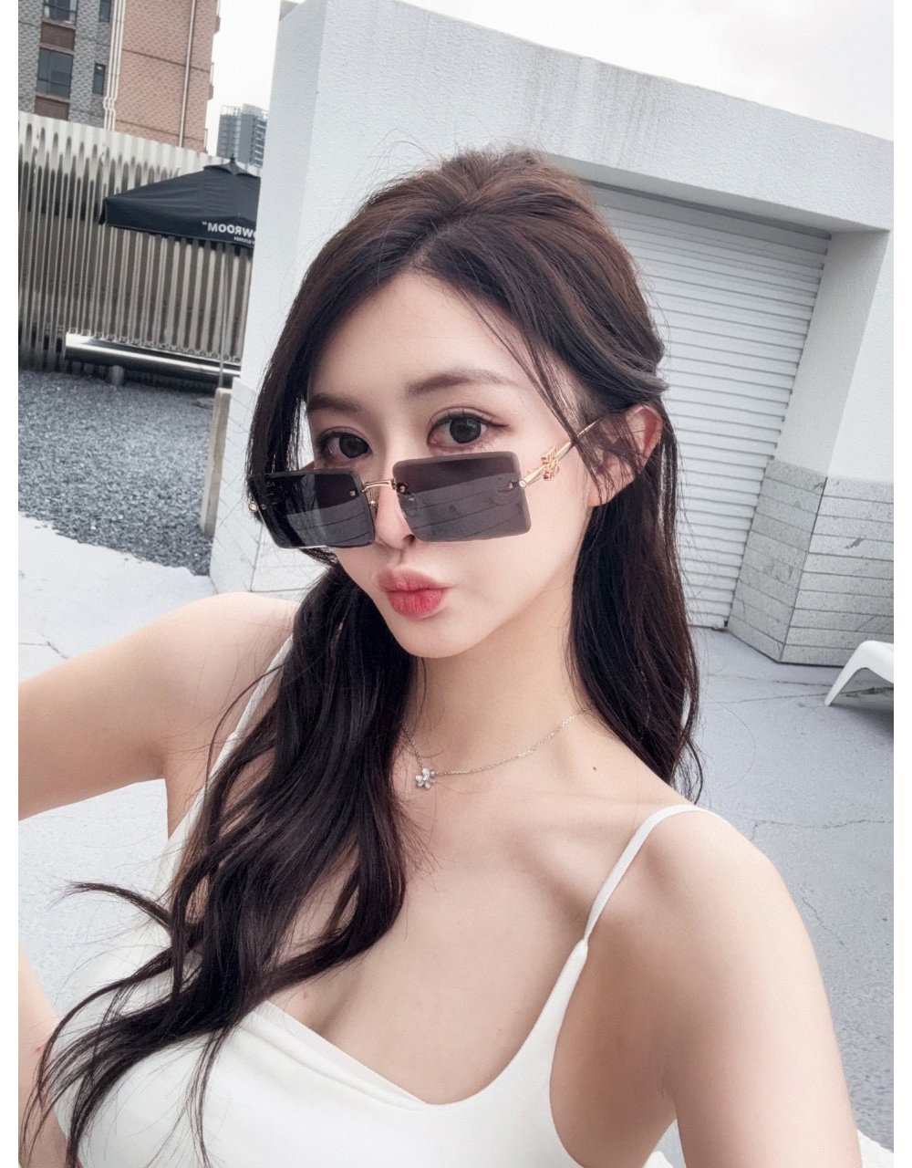안경 모델 착용 이미지-S255L5