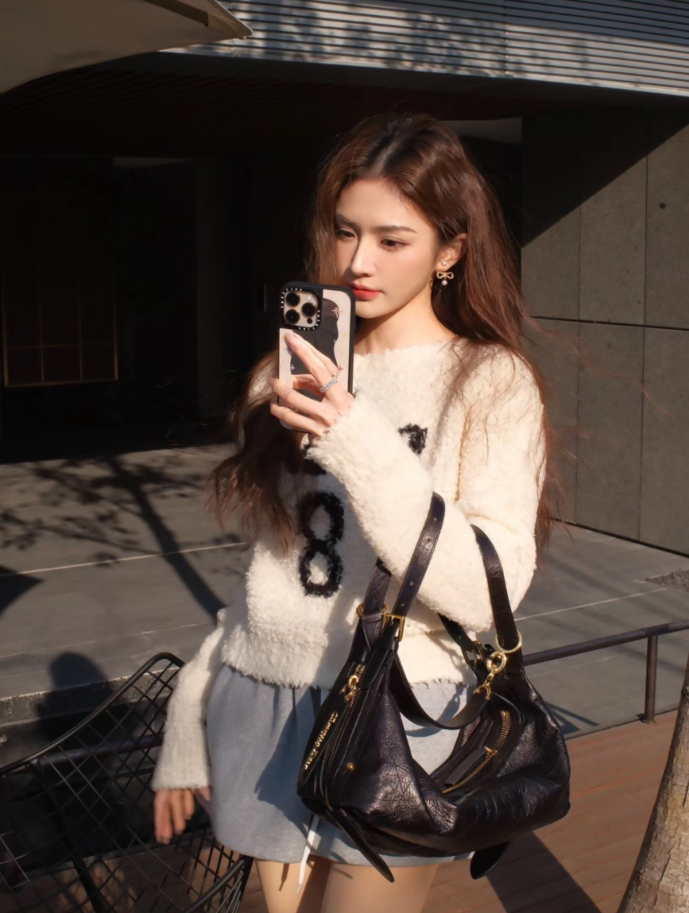 가방 모델 착용 이미지-S140L9