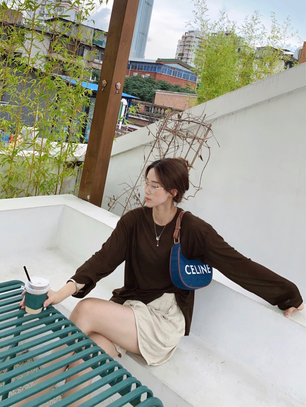가방 모델 착용 이미지-S102L3