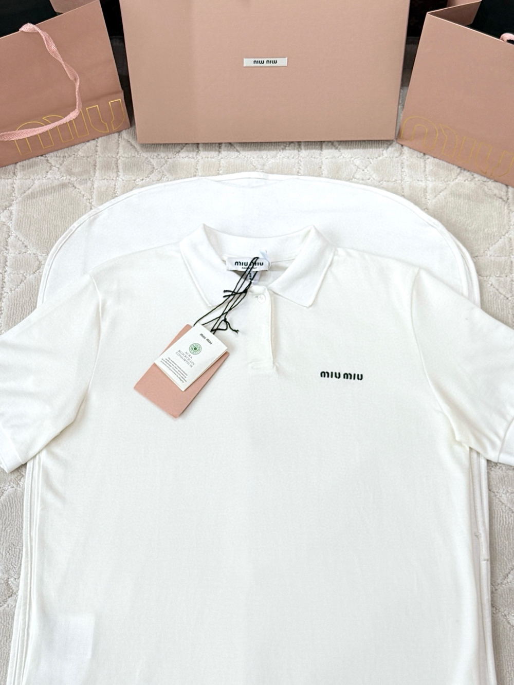 반팔 티셔츠 화이트 색상 이미지-S355L19