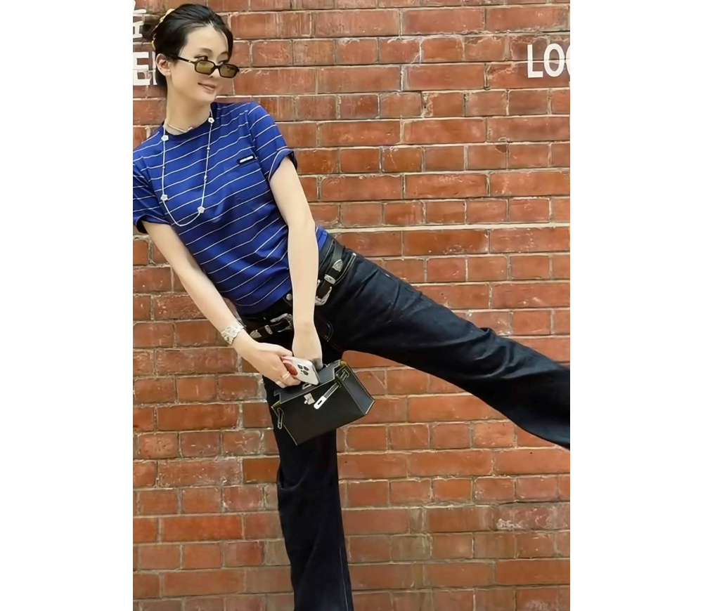 반팔 티셔츠 모델 착용 이미지-S247L10