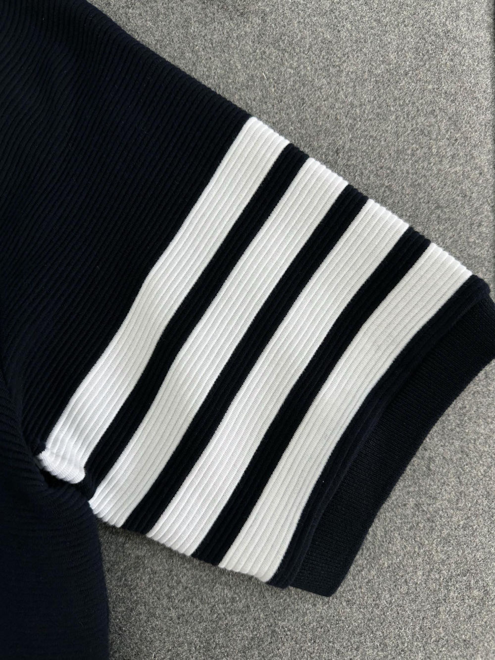 반팔 티셔츠 상품상세 이미지-S279L10