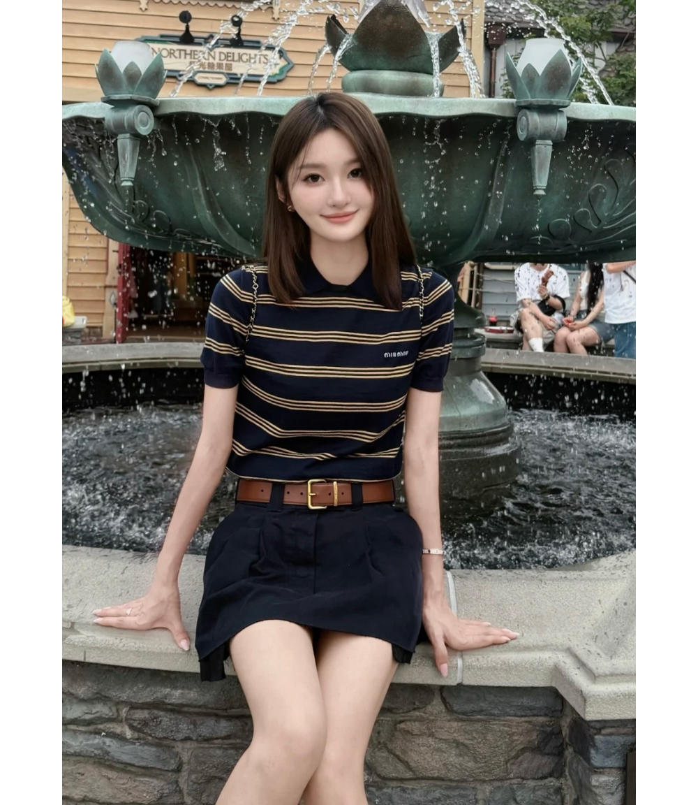 반팔 티셔츠 모델 착용 이미지-S288L5