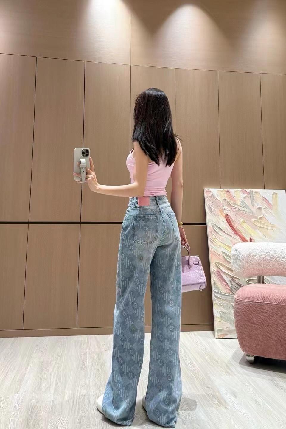 1416e9096b75248895b0e071df4c180d.jpg