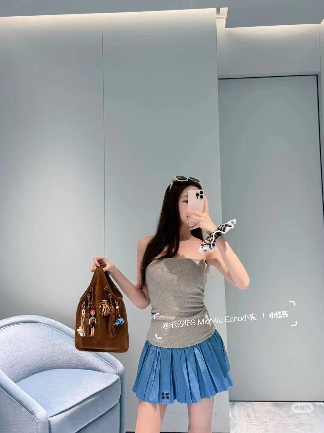 4eecf18a1764d028fb887f6d7df6eb24.jpg