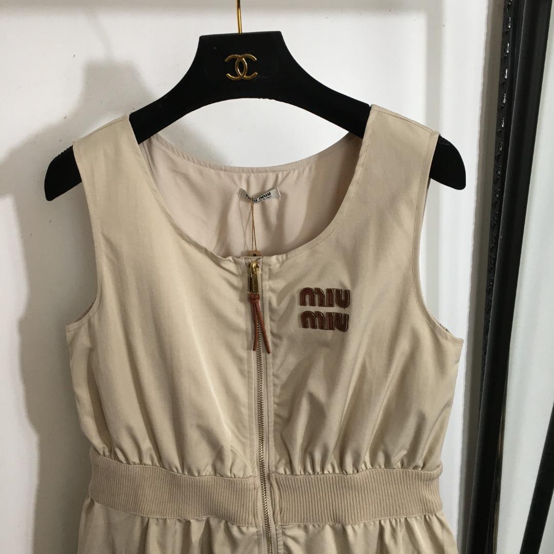 56b6a66c3f58b38bacb687f9fbb79ce5.jpg