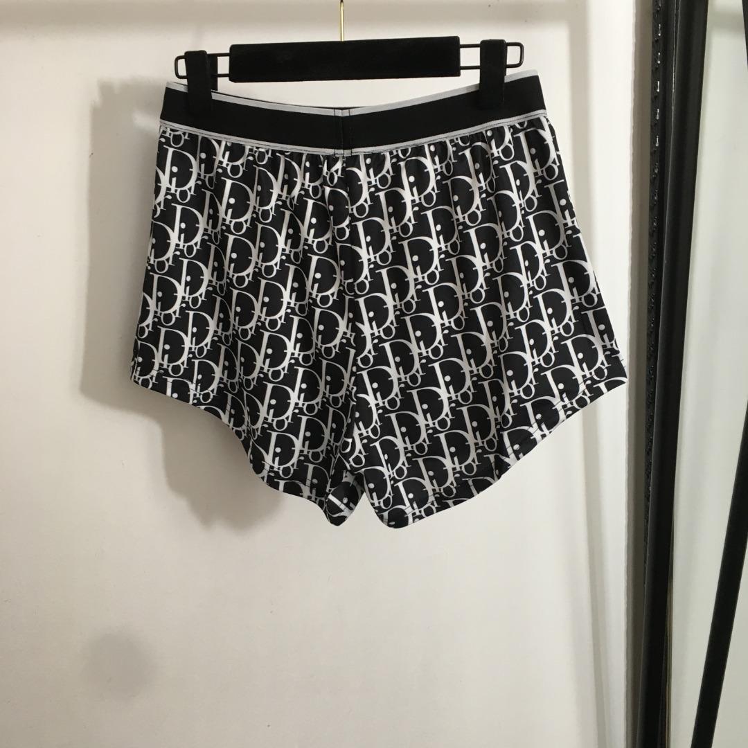 a4d43f539679d9bc76b60396f69aebf0.jpg
