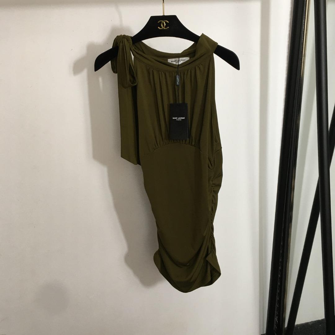 cae142d011e17c3e67ff3b07ef612bc6.jpg