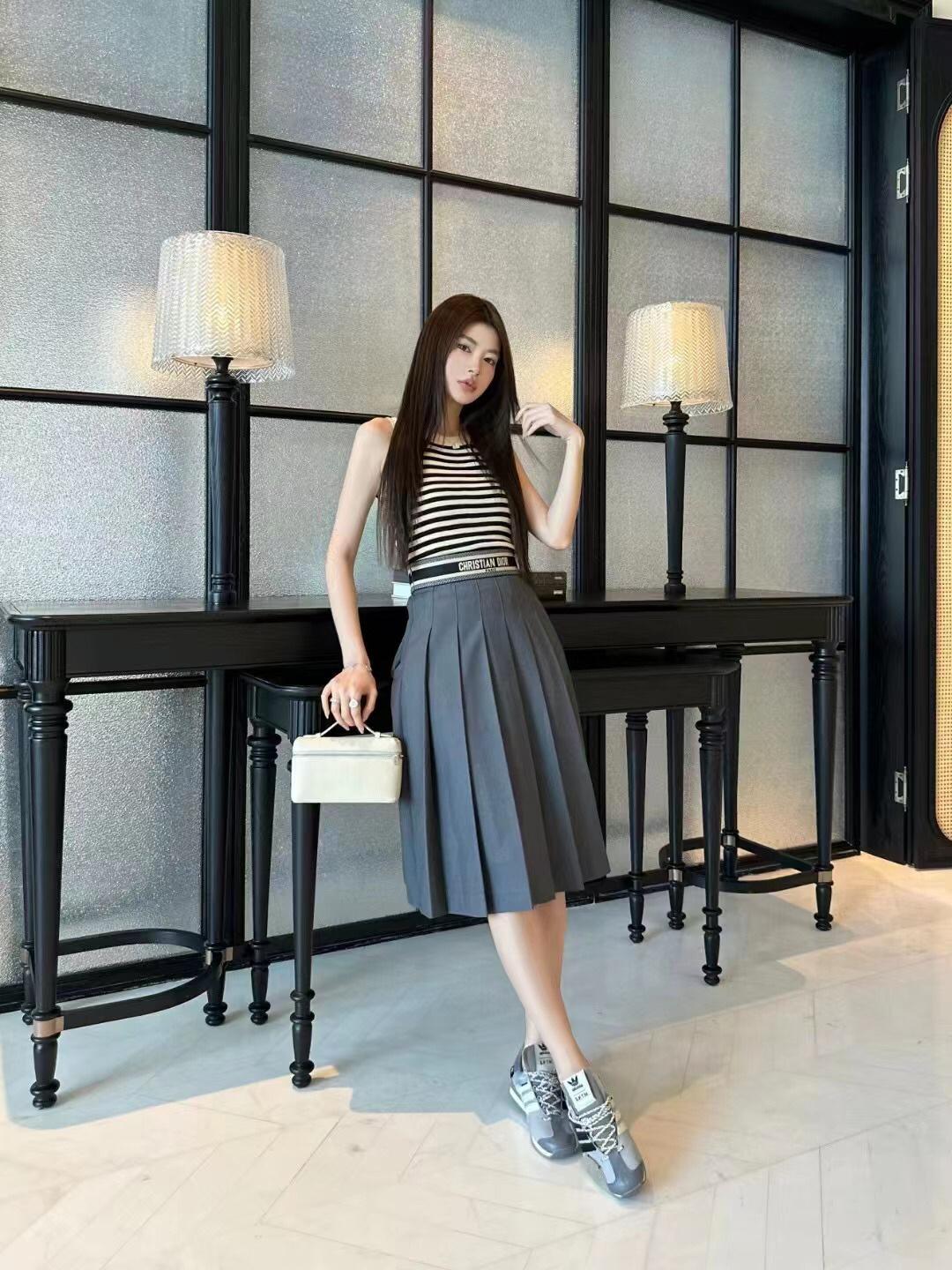 d460ca326748d14b76fc51c606b0585e.jpg