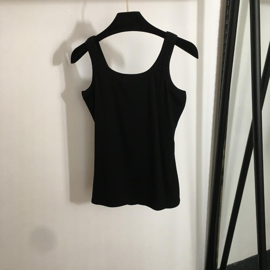 03b382cf15f03f251a0c89a9e17e79fe.jpg