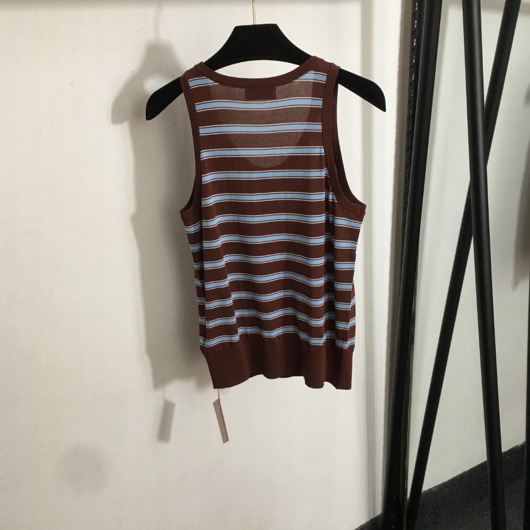 8908890fa148614f70bfdb9203ee534e.jpg