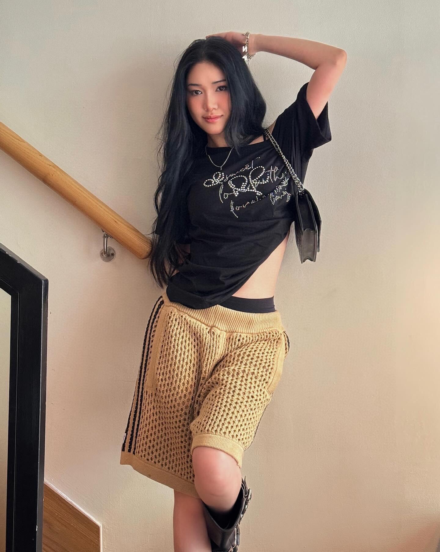8c557ec8ec07201971a3d847aebe9b02.jpg