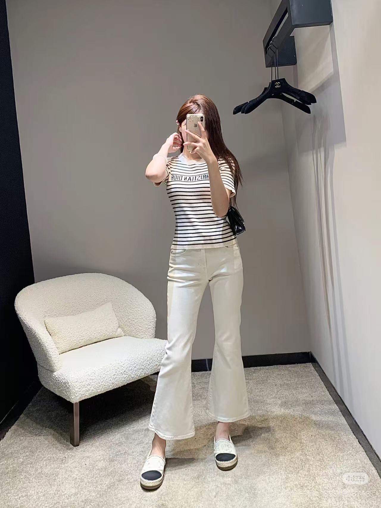 a757049f5e7529d0bd2220ccdcc00f99.jpg