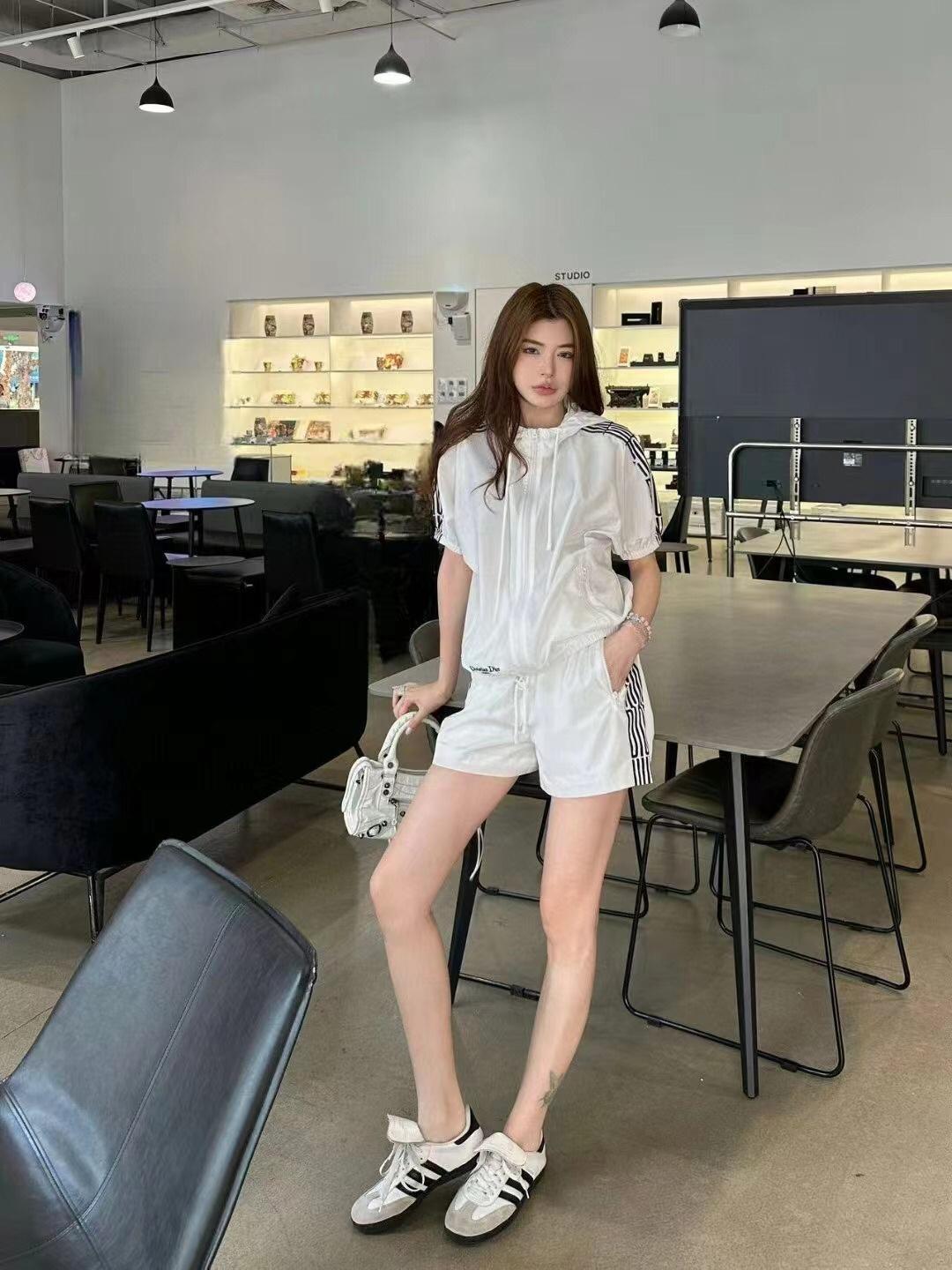 b4db9b1474edddacd67c7407802e448c.jpg