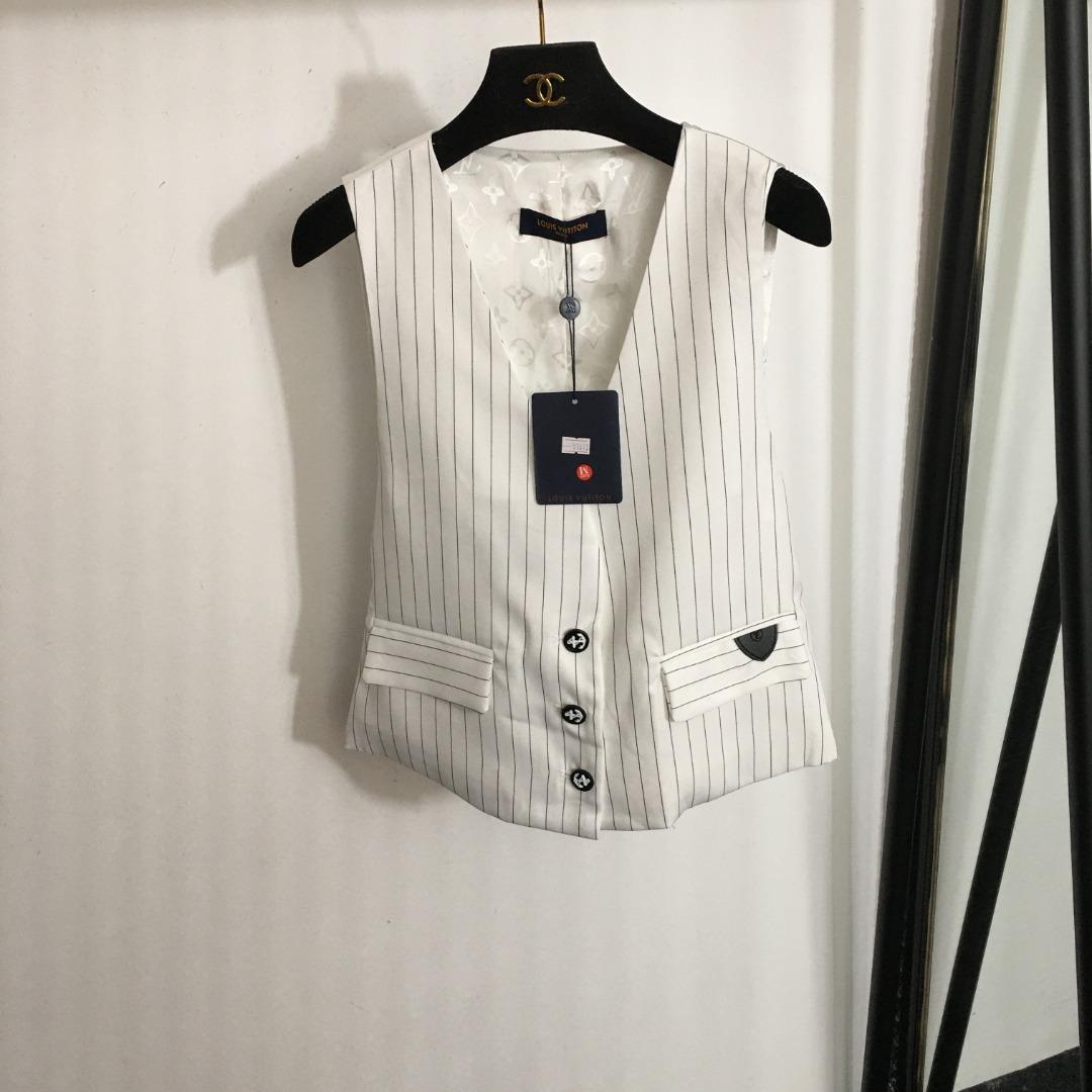 f2124e06653c551a9109d8702e15c146.jpg