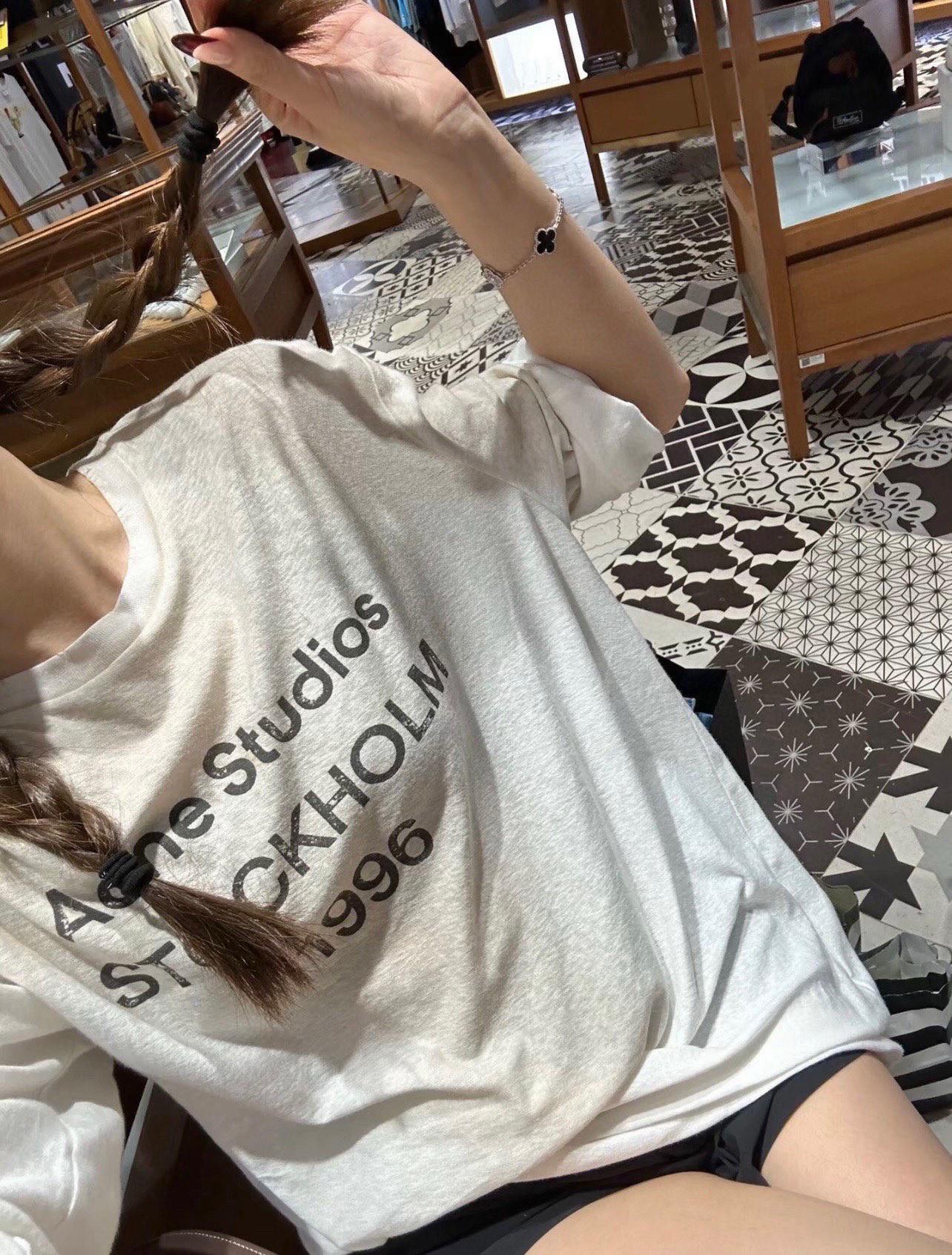 1b01f7d498a7c9a1fb4ab8bf175cd475.jpg