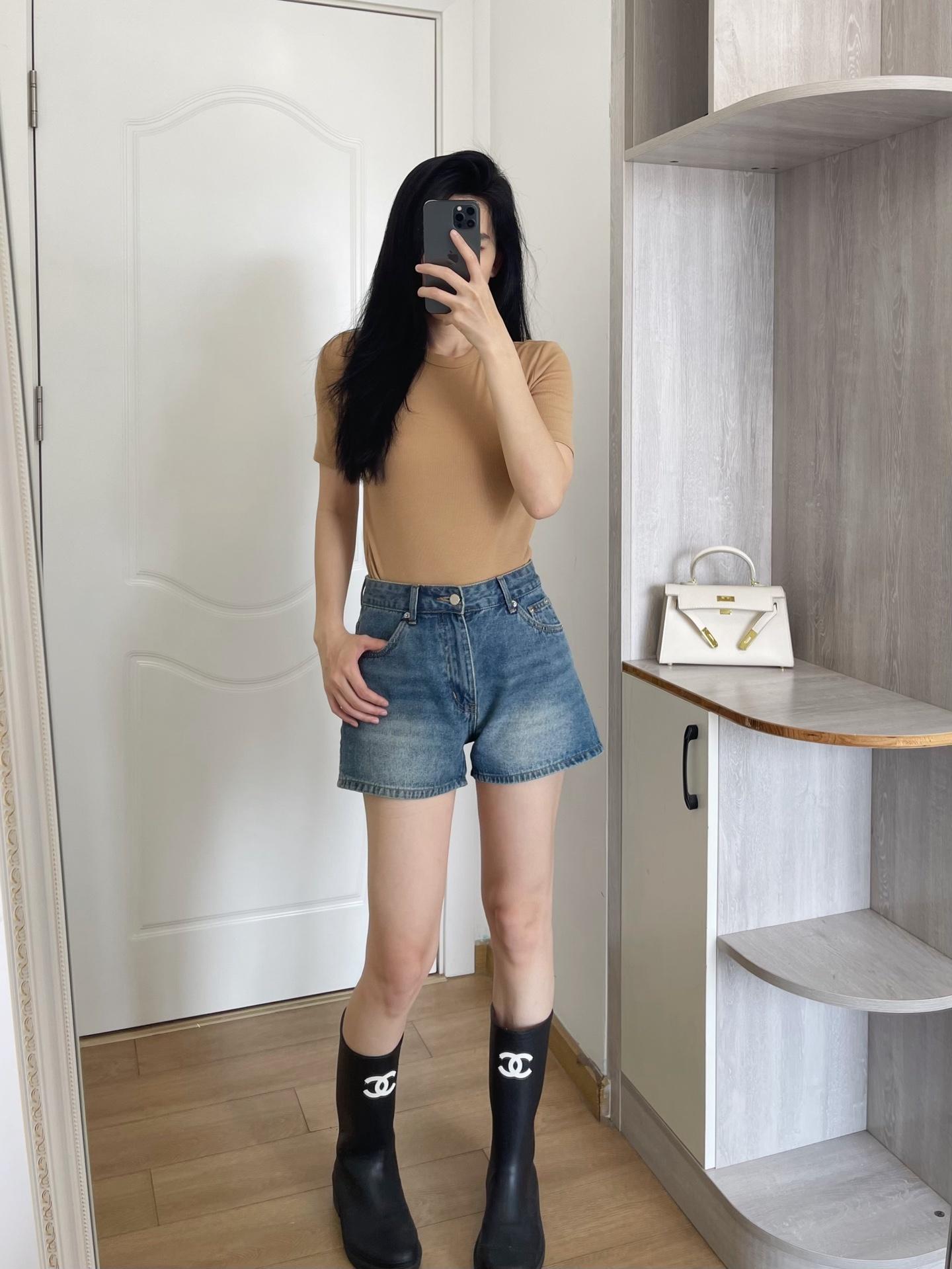 1c86ae21e5e8662c7afbb4f340a33fe2.jpg