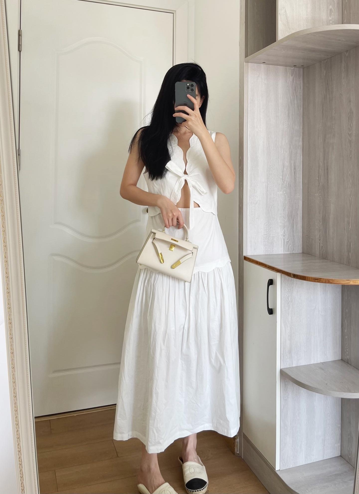 4f049ffbfc21e1e95bf639bed01da610.jpg
