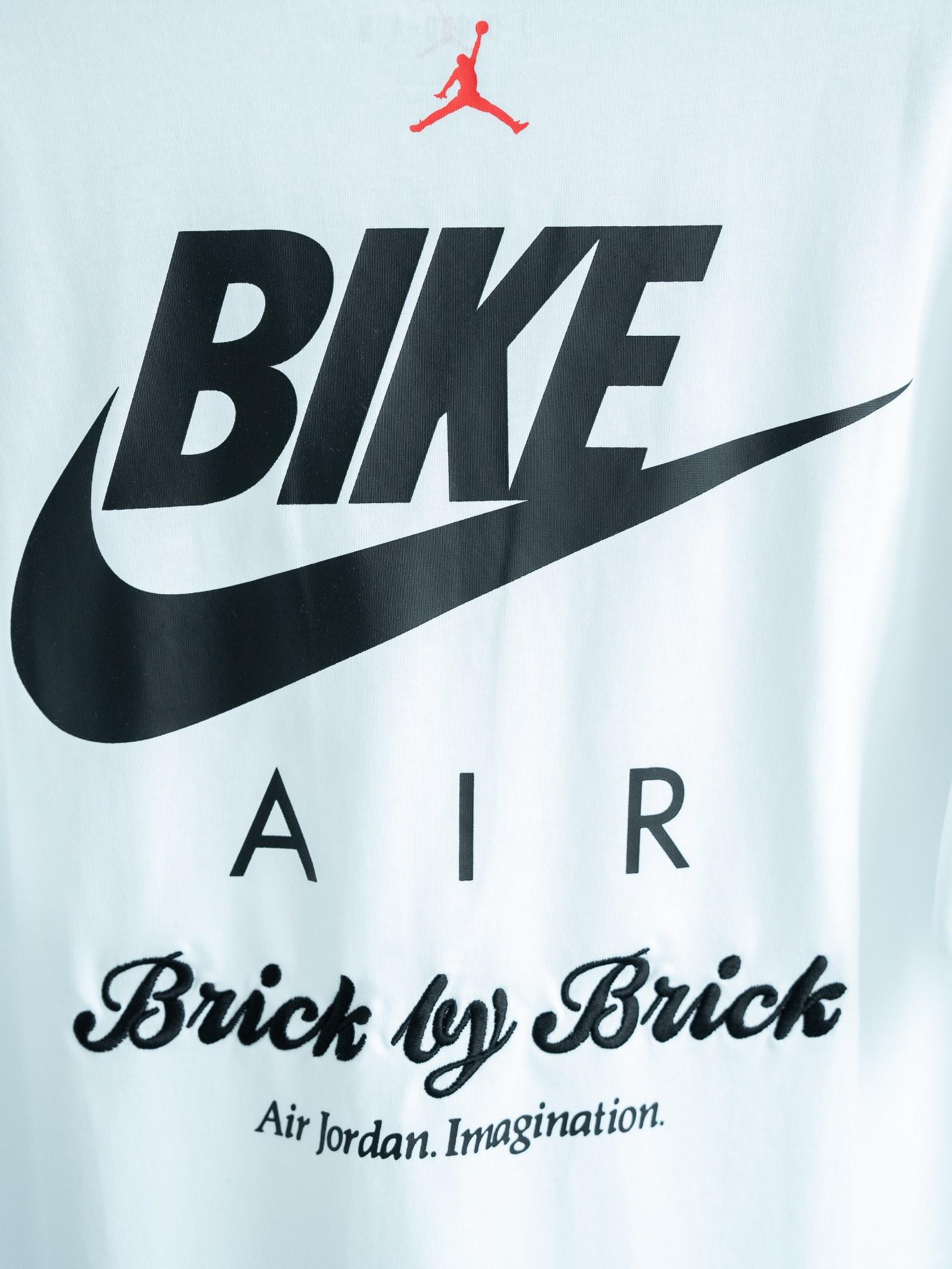 7487360295df25dbb5cbe28db3690b28.jpg