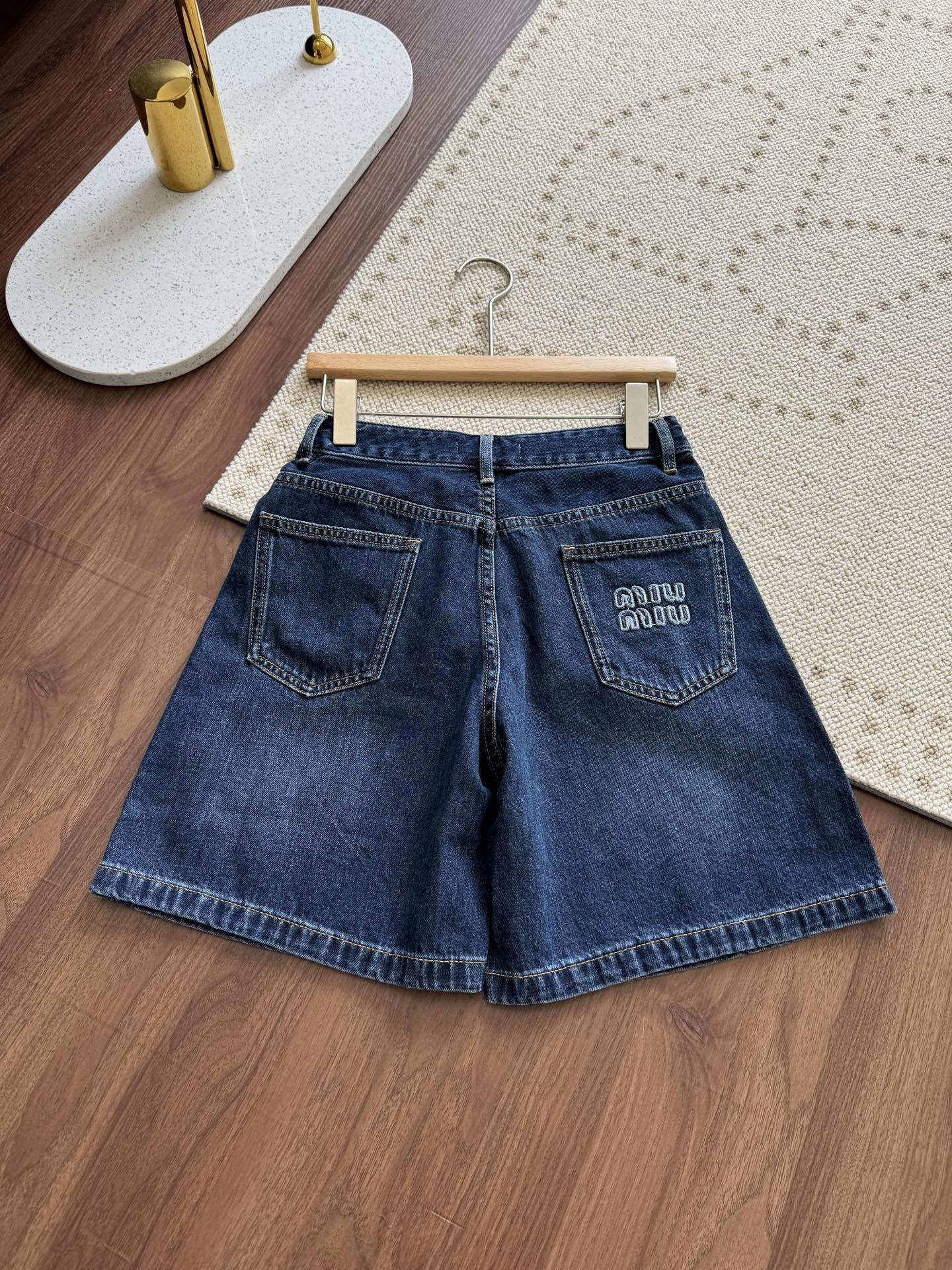 7c22a73504cbd3ec8710846f6b0dbb54.jpg