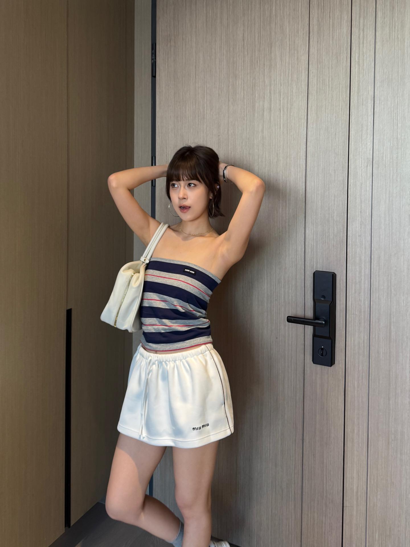 b542e84d03abbd386a8bdfcf6949fea7.jpg