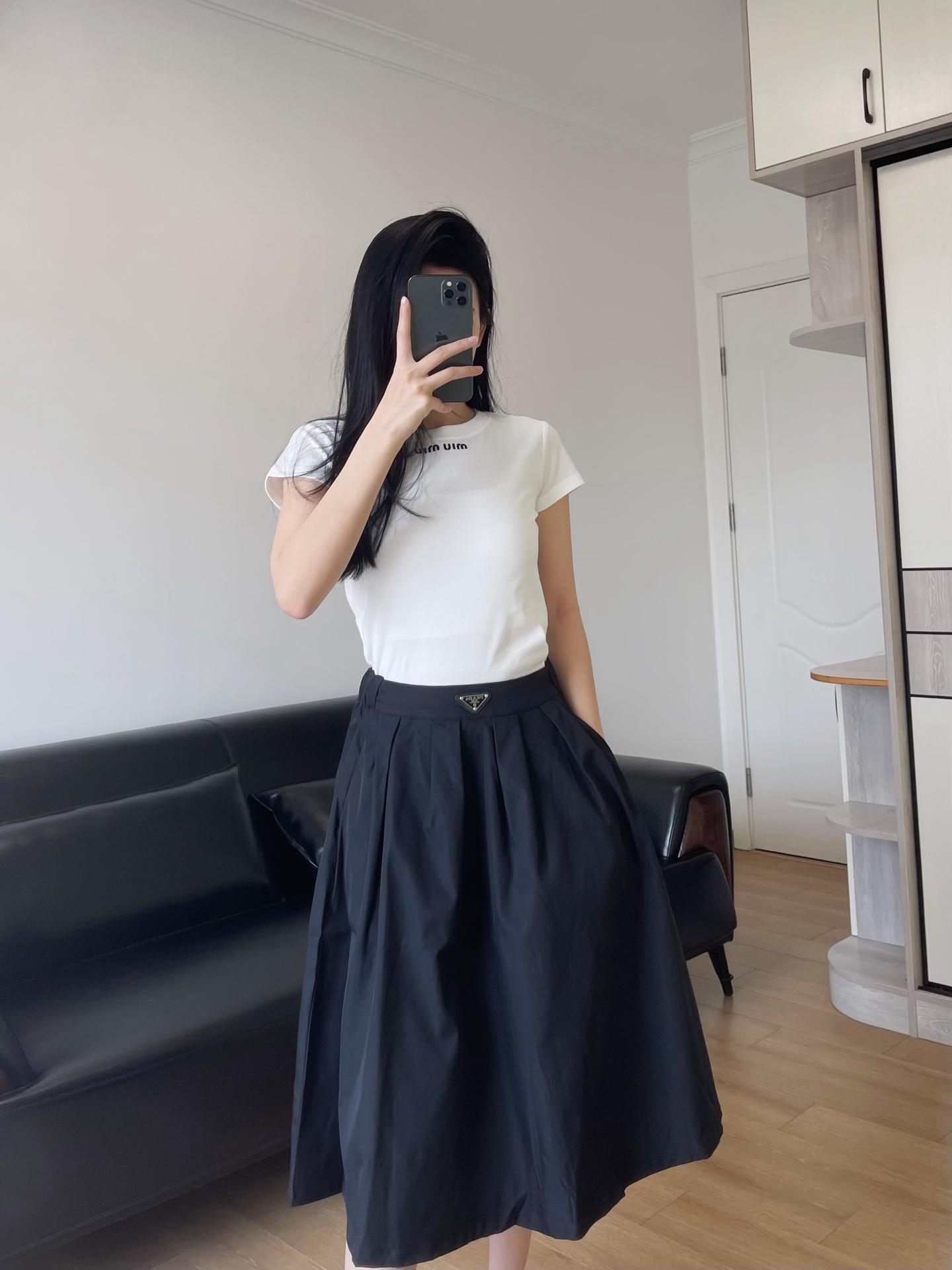 f5e6d62c0f3036798eec1868bea12b6e.jpg