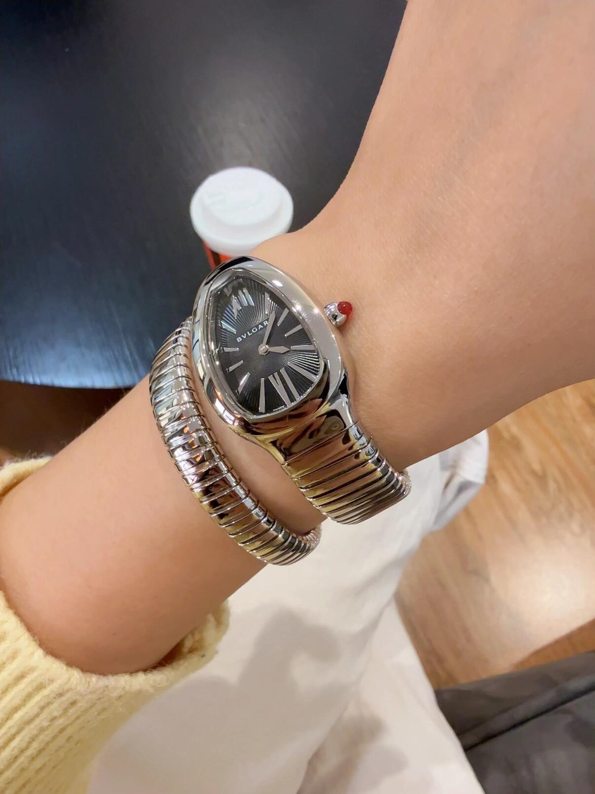 12cf979a74d3956991cdc55e1d683fb5.jpg