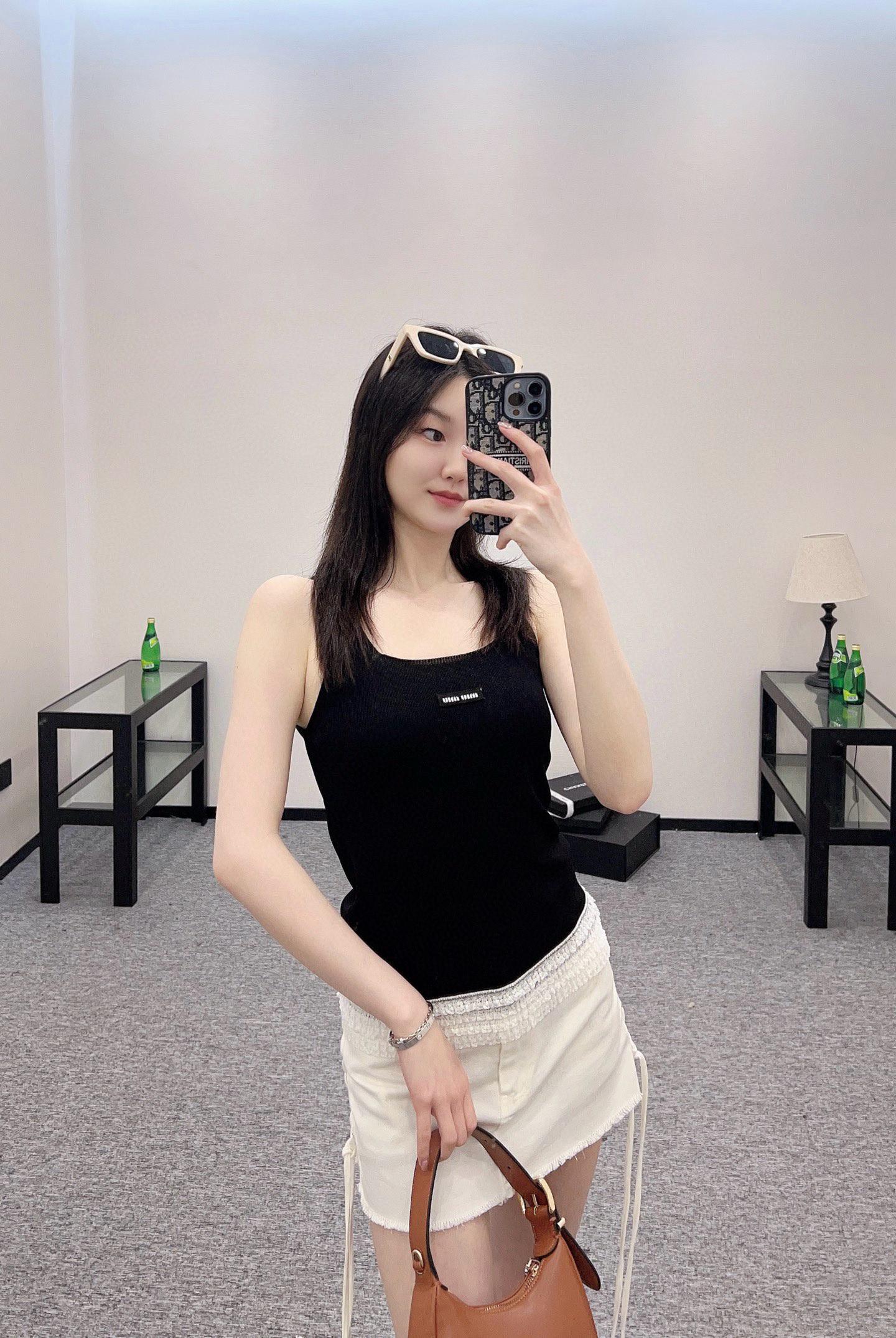 40c9a17b889c33e4091f4b94cf1574ed.jpg