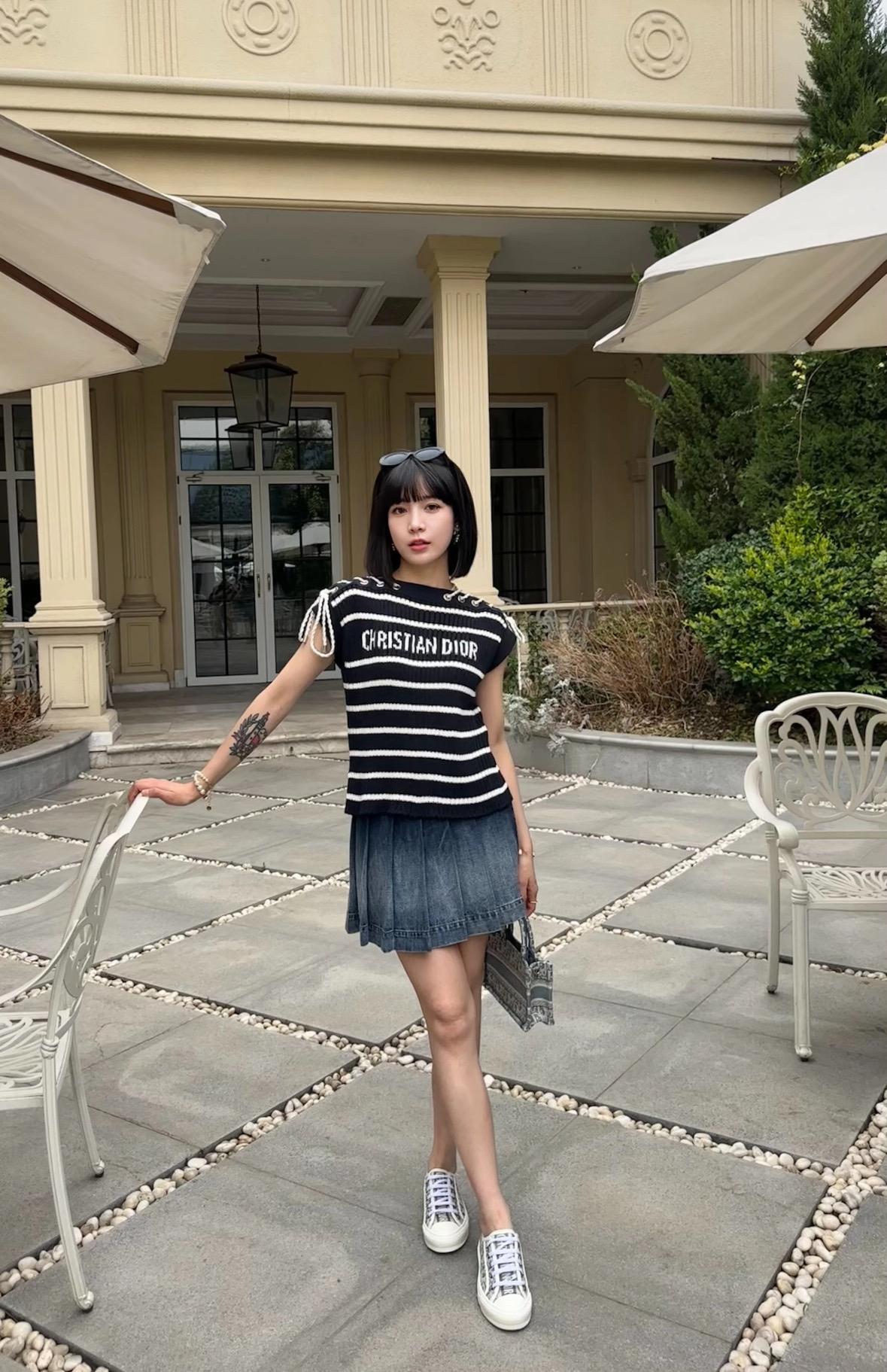 428cb6dd46b8a53098aded7c117768dd.jpg