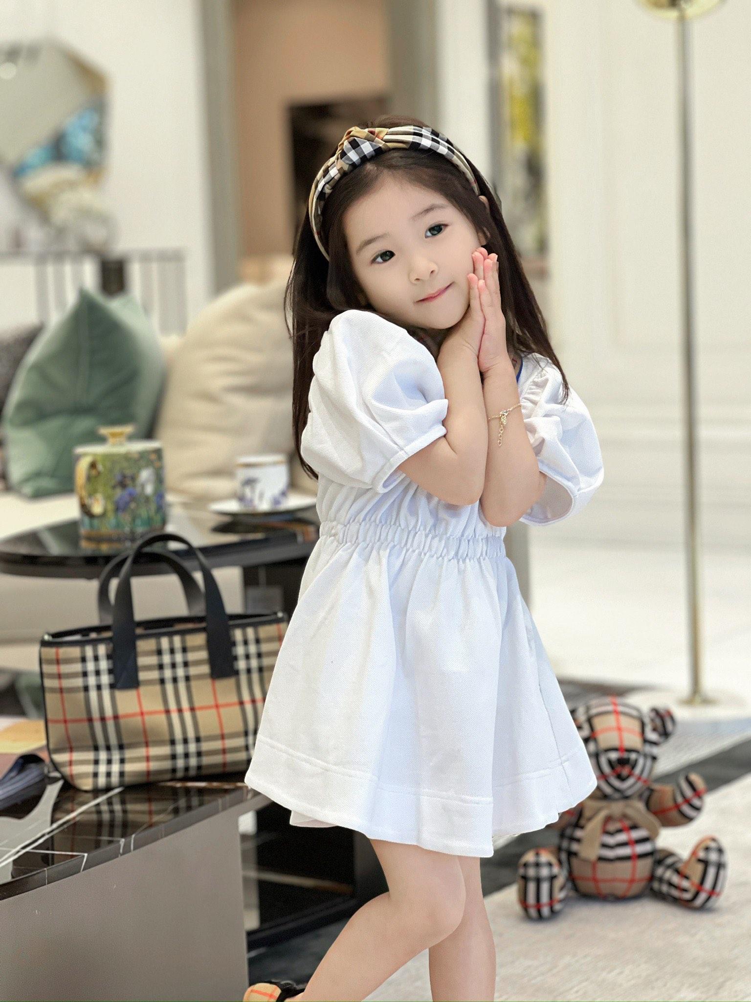 71932dd639320d892f8a4f27be37318c.jpg