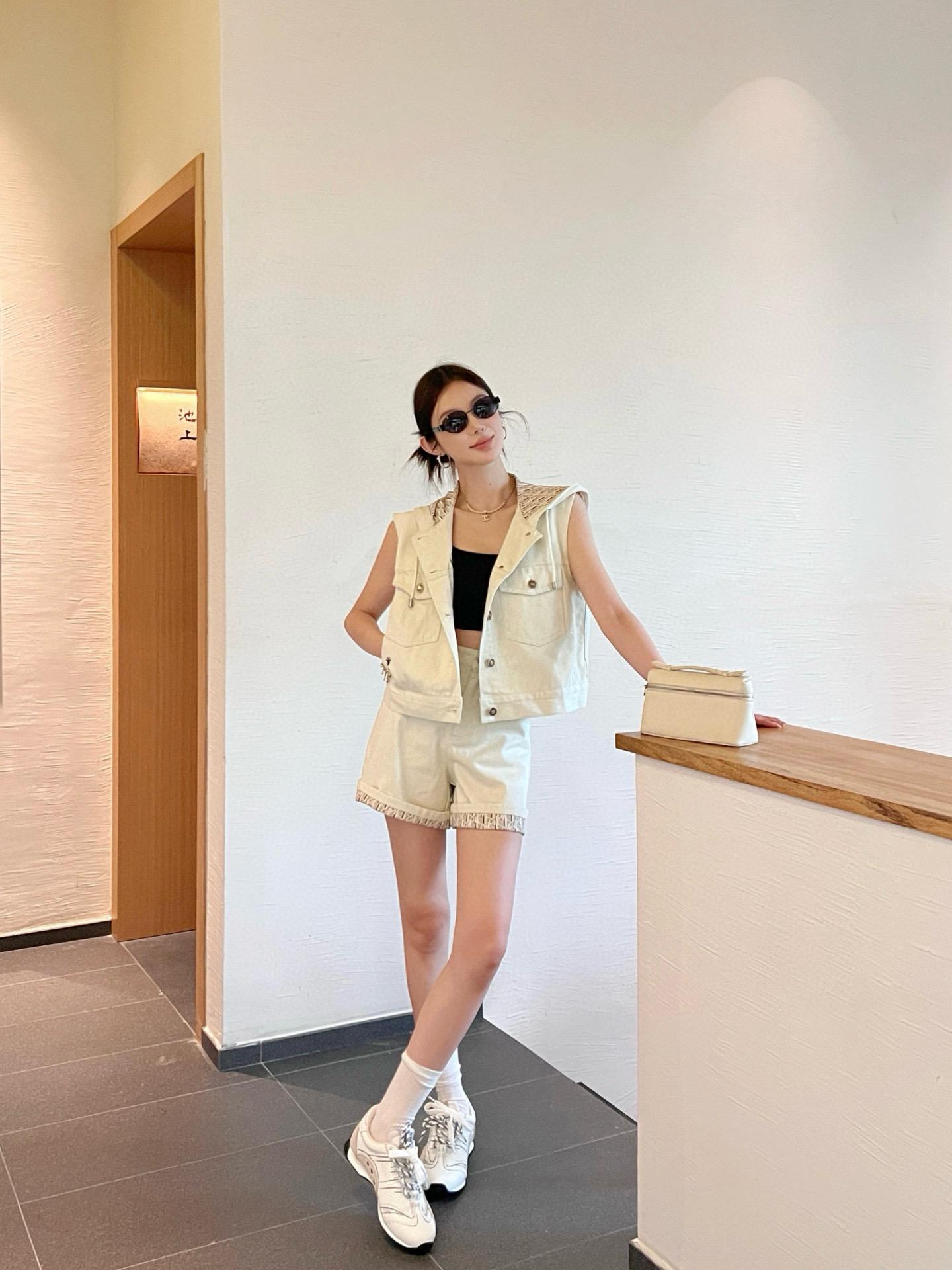 897f342015d36df52475cdc3506b7a60.jpg