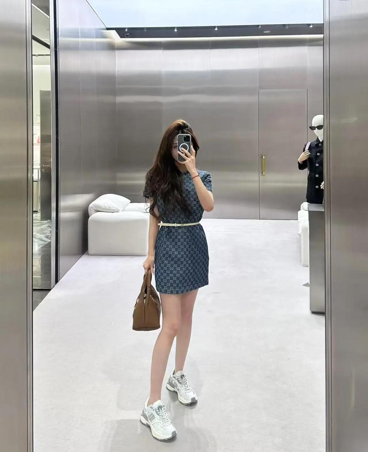 8b59a620a978e4af20b3c01f17fe5fd8.jpg