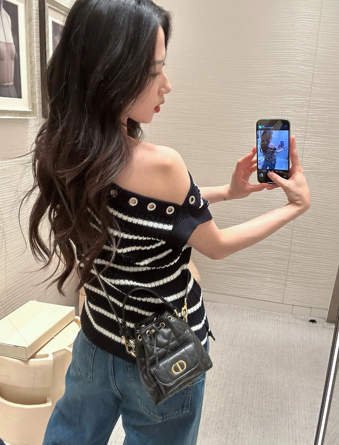 8fd12d9d1cc956adbf82a1f86ba64e65.jpg