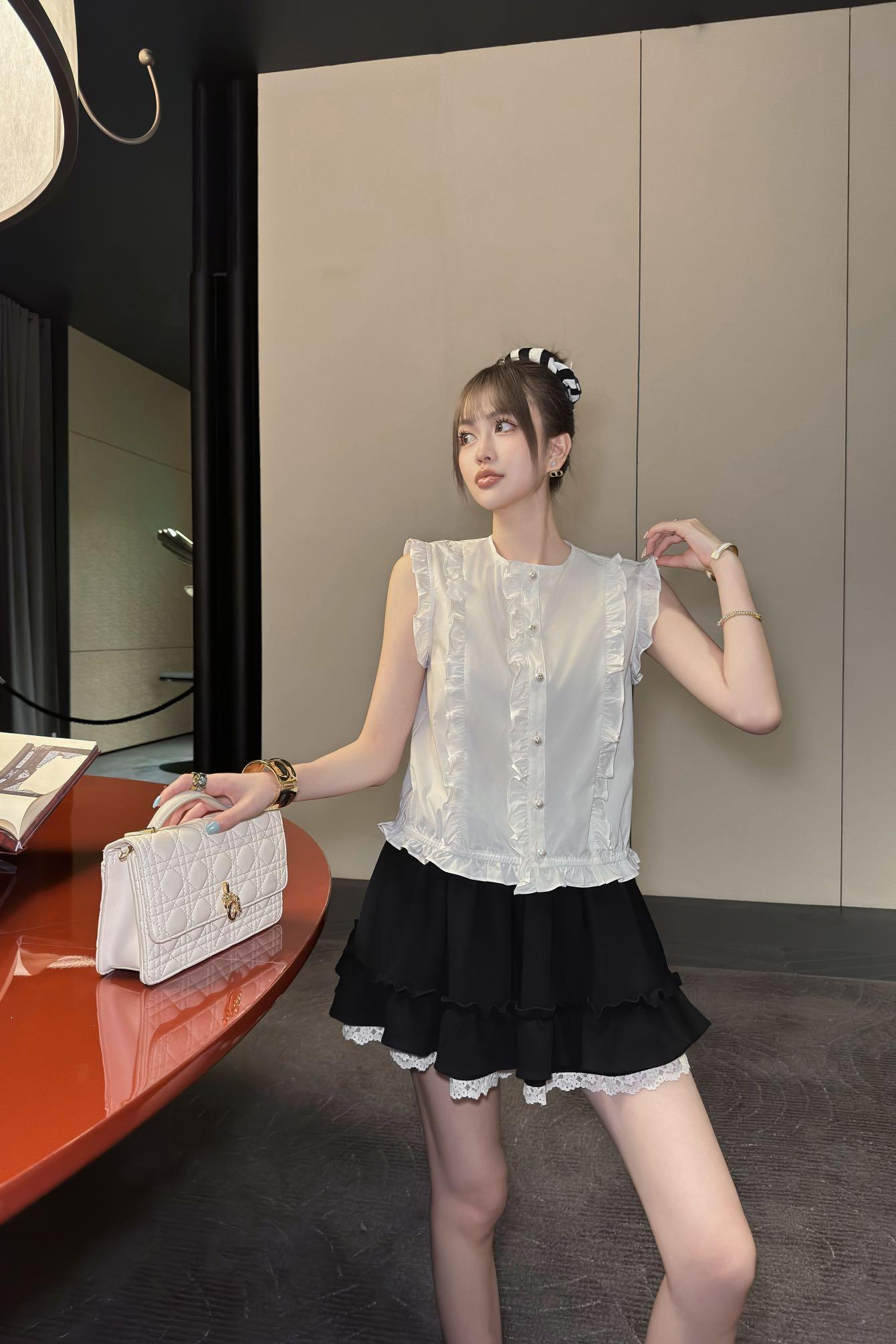 17fe19531665f3f6579cc55a7f91b96a.jpg