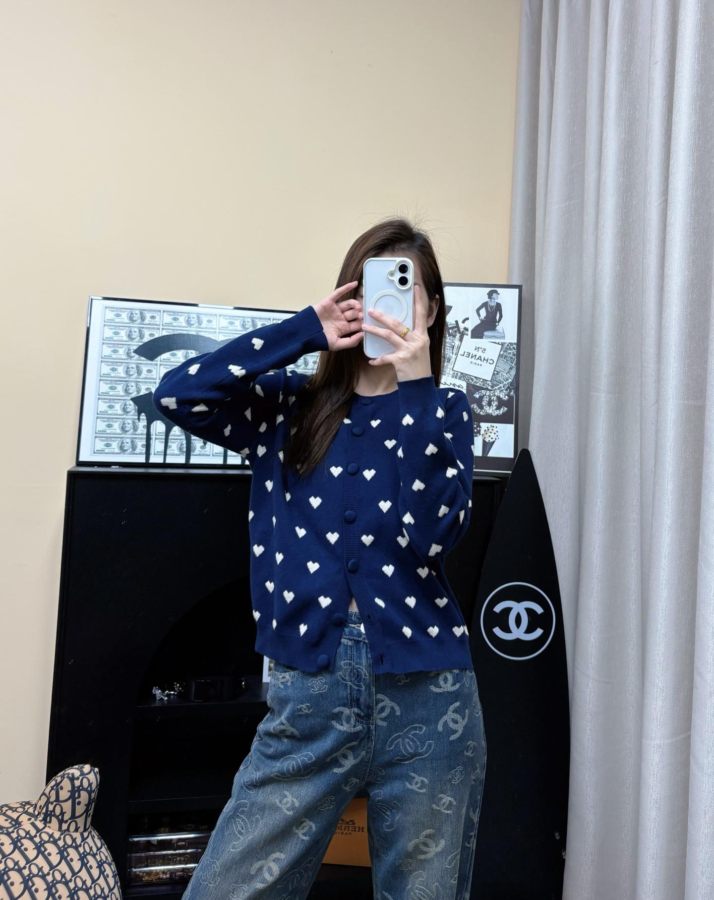 21e22215da861419a5a3e6d9ee3bbc17.jpg