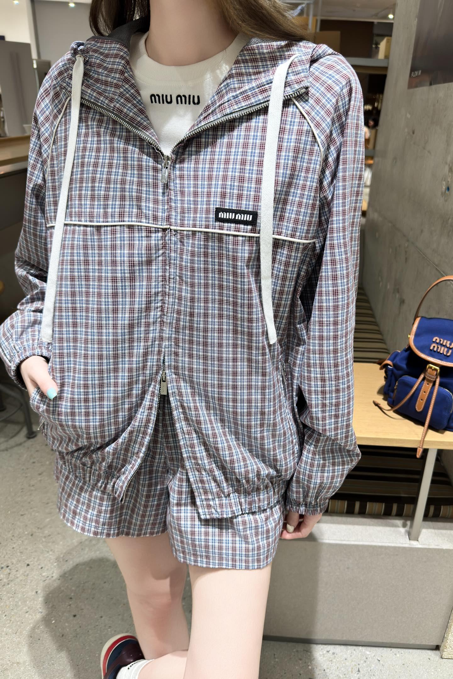 4d23026a9e06b5840ca1b19c1676bb6b.jpg