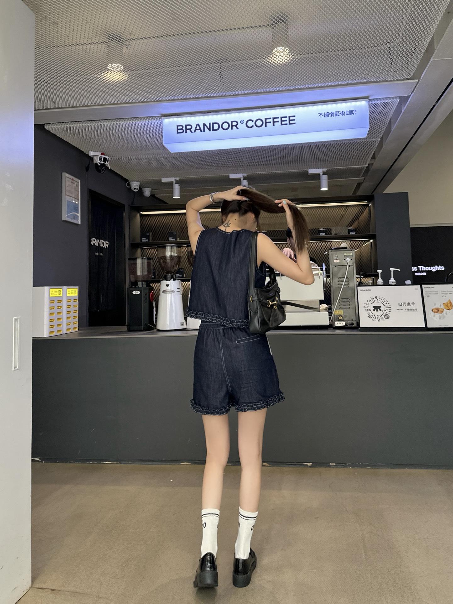 a5d302b62642bd49c9276114687f9404.jpg