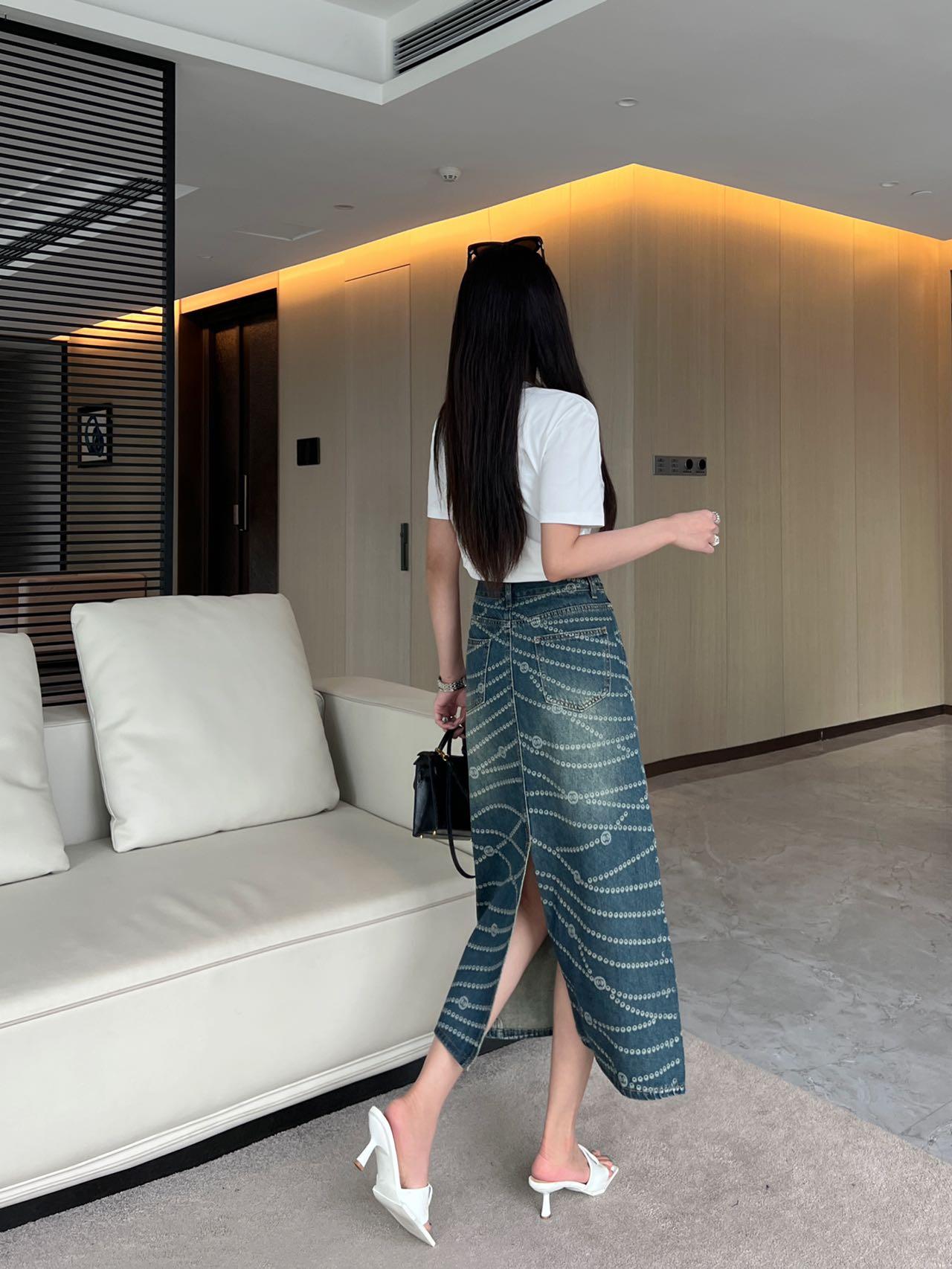be4f8b5375569ef8c59e57f35eddb493.jpg